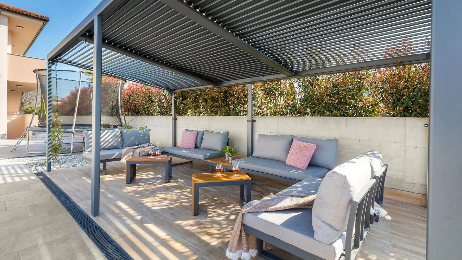 Brand New 6 Bedroom Villa, Only 1500M From The Beach Valbandon Villa