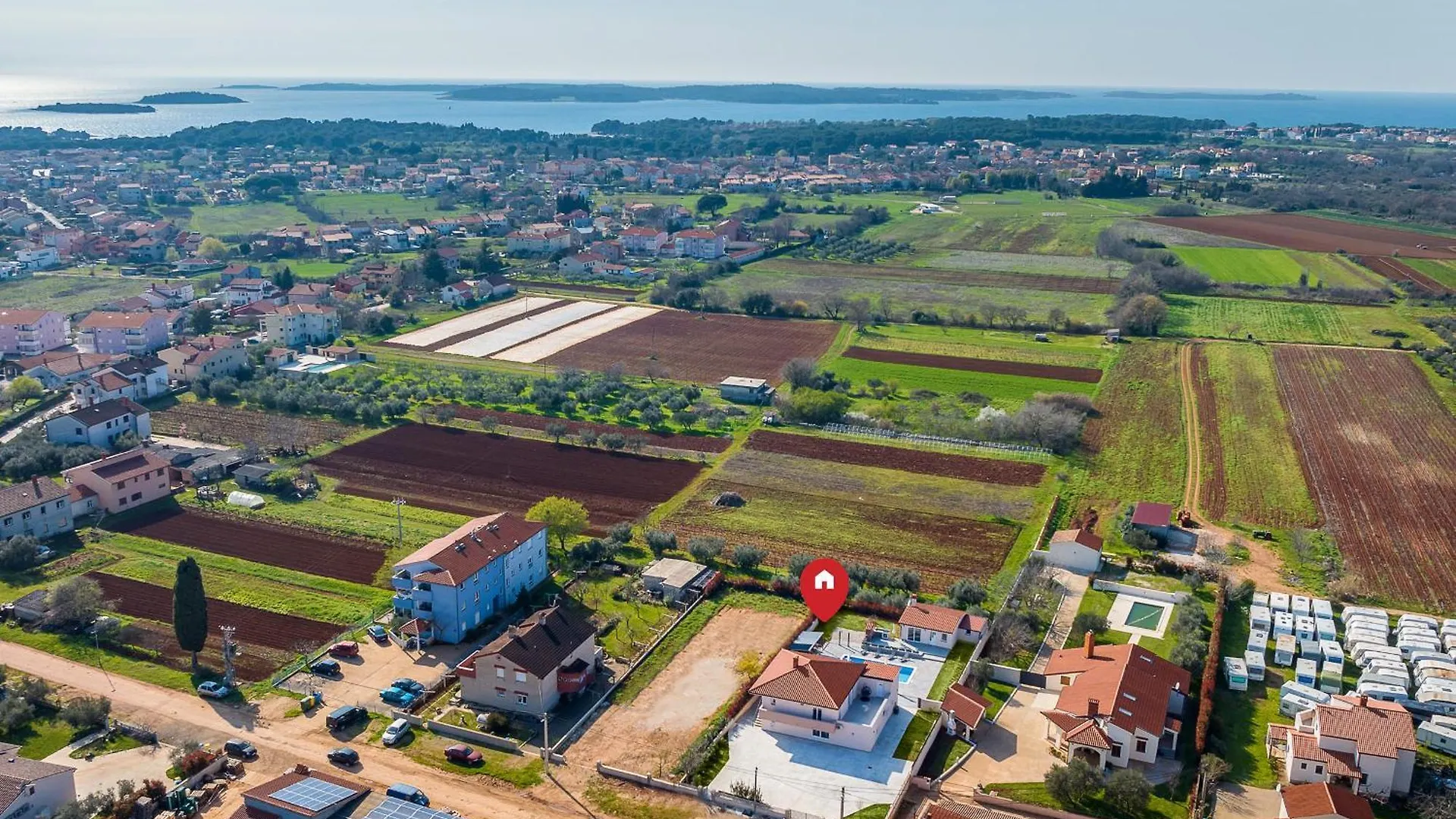 Brand New 6 Bedroom Villa, Only 1500M From The Beach Valbandon